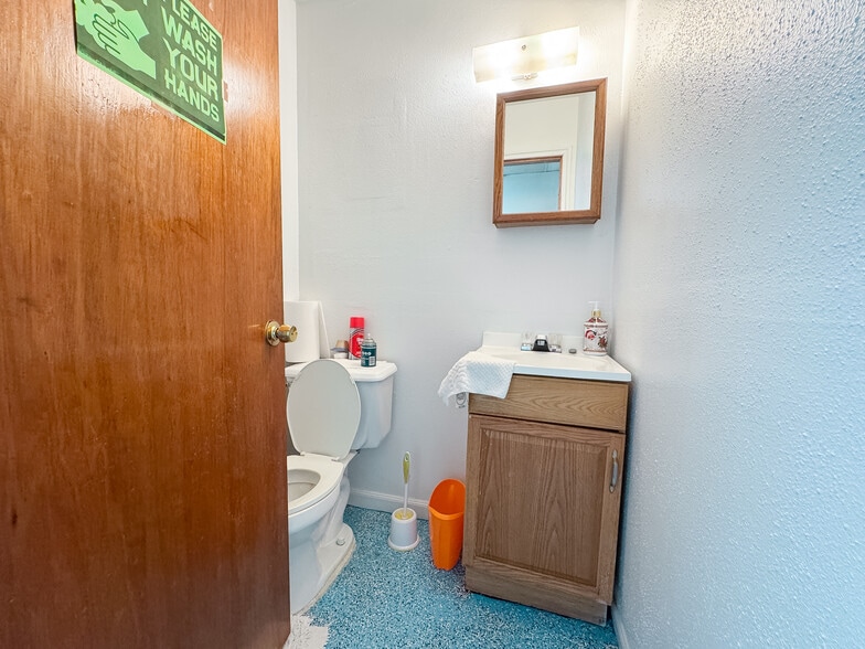 More Photos Of 7206 Elbert, Houston Industrial For Sale