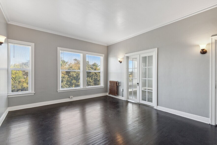 More Photos Of 945 N El Dorado St, Stockton Apartments For Sale