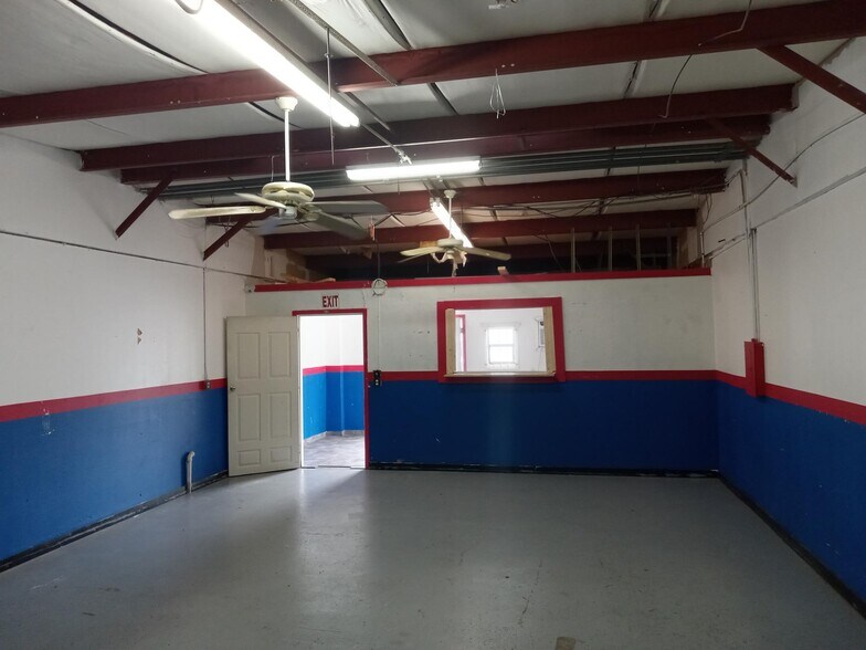 More Photos Of 2331-2341 W Clay St, Kissimmee Unknown For Lease