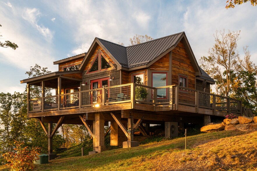 Primary Photo Of 75 Treehouse Hvn, Asheville Multifamily For Sale