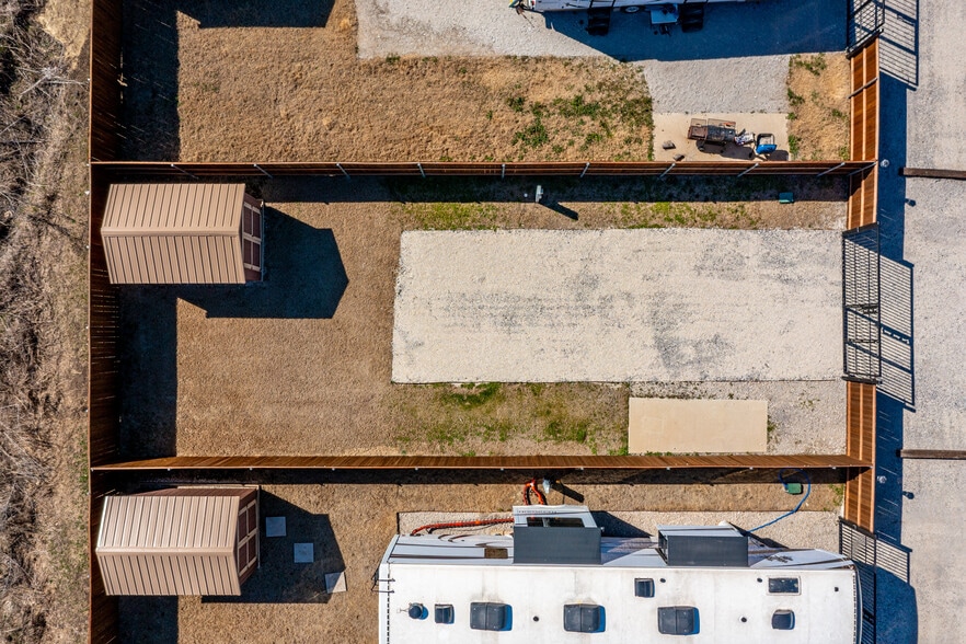 More Photos Of 4706 George Owens Rd, Ponder Trailer Camper Park For Sale