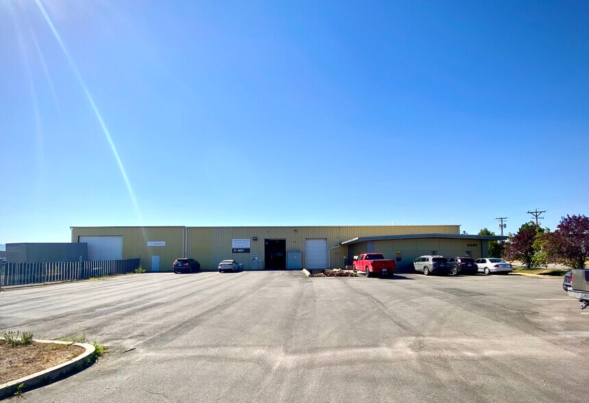 More Photos Of 5591 W Leo Park Rd S, West Jordan Warehouse For Sale