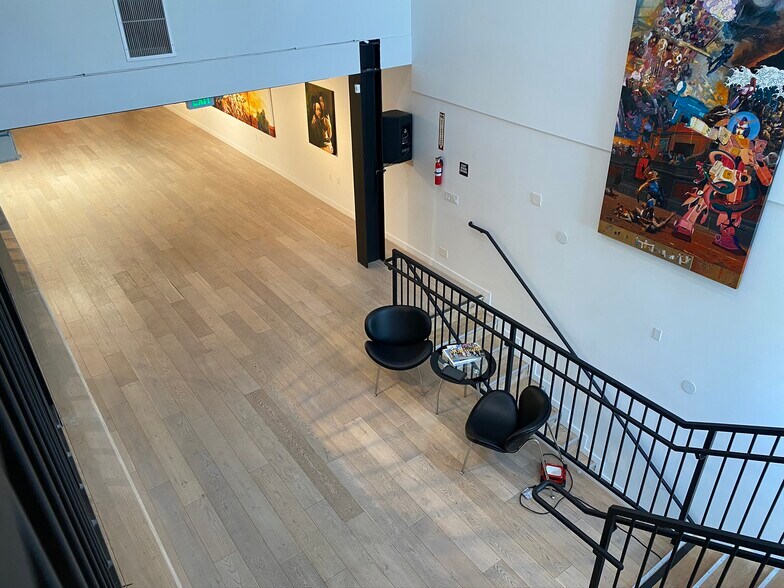 More Photos Of 7969 Melrose Ave, Los Angeles Storefront For Lease