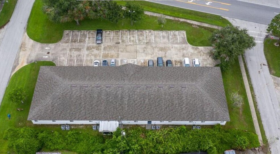 More Photos Of 689 Deltona Blvd, Deltona Office Residential For Sale