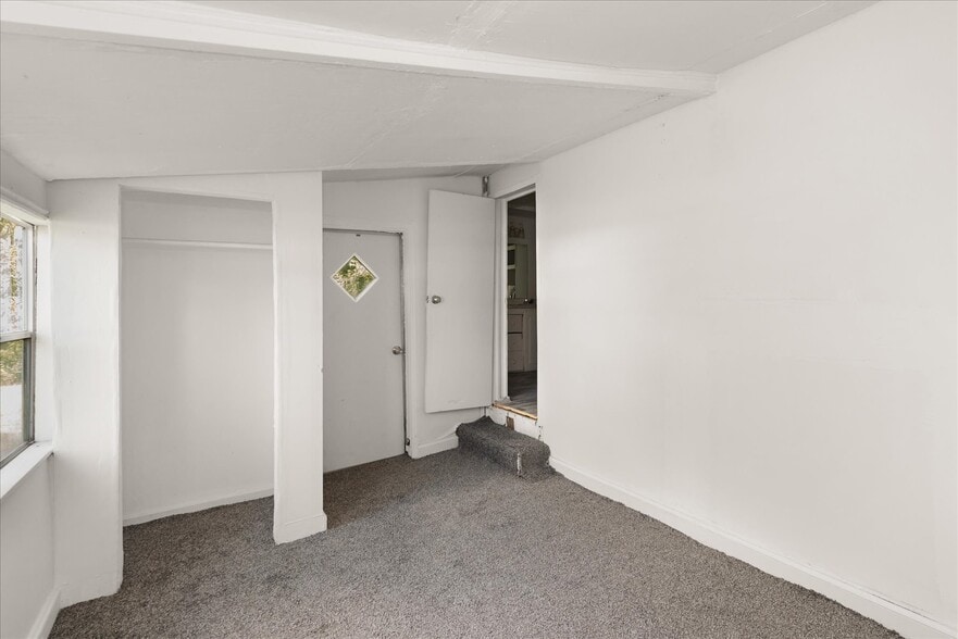 More Photos Of 7760 Bogart Dr, Fort Myers Trailer Camper Park For Sale