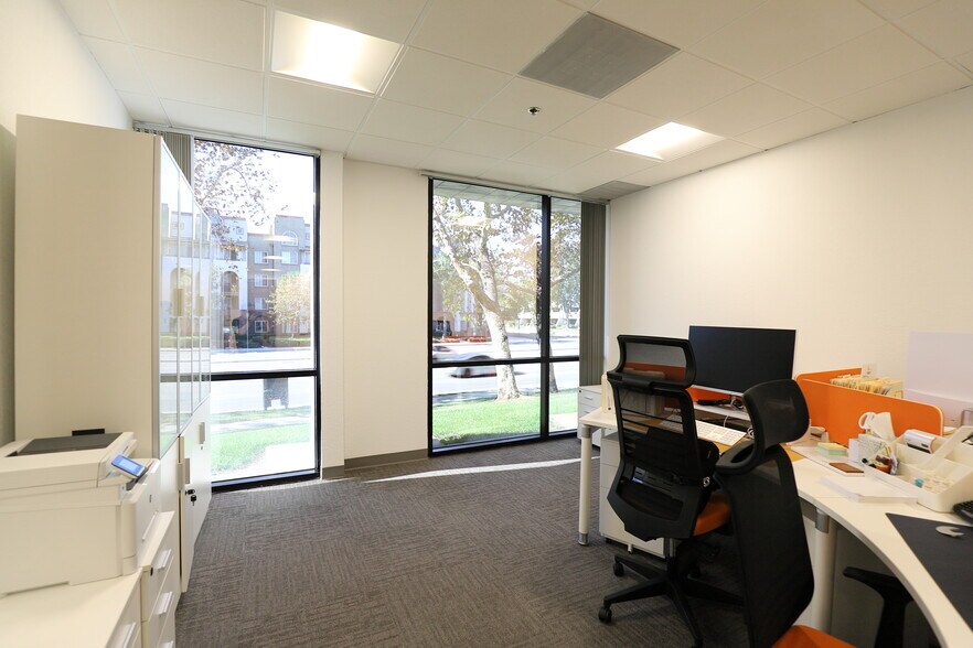 More Photos Of 20 Corporate Park, Irvine Office Residential For Lease