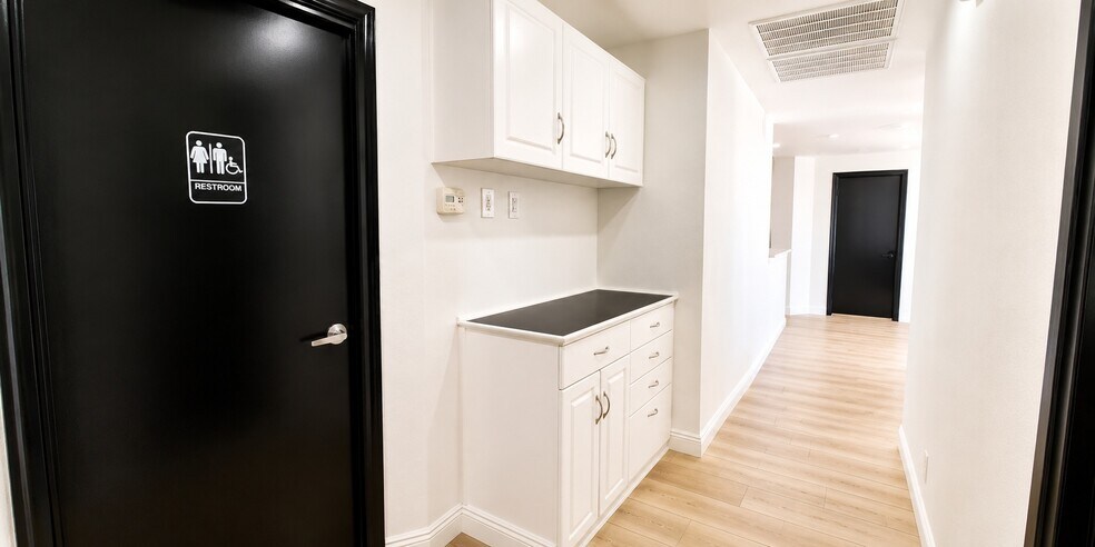 More Photos Of 4516 W Charleston Blvd, Las Vegas Freestanding For Sale