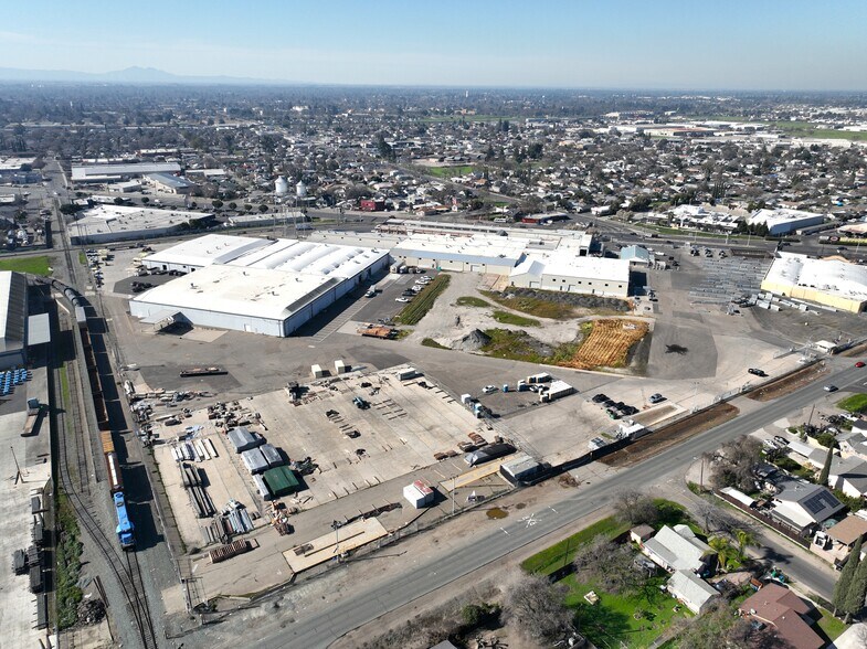 More Photos Of 1400 Waterloo Rd, Stockton Warehouse For Lease