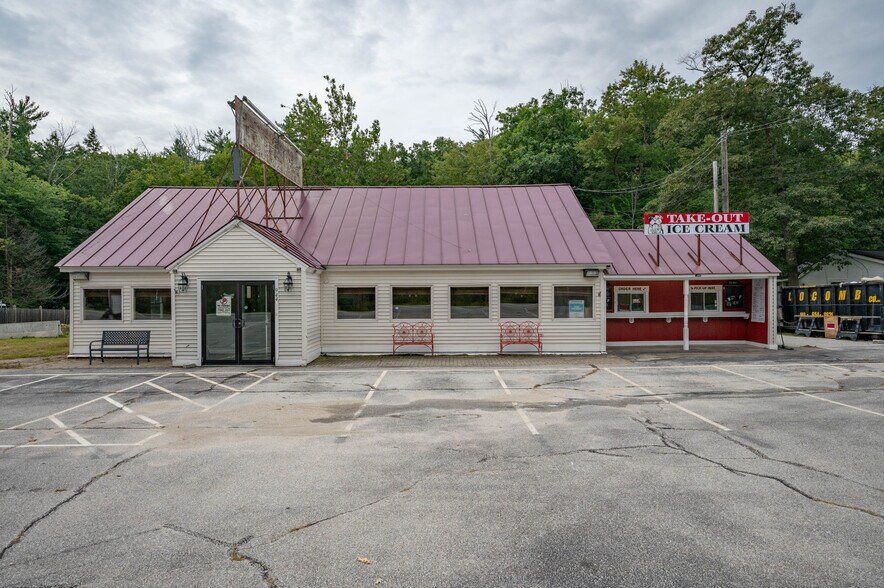 Primary Photo Of 944 Gibbons Hwy, Wilton Restaurant For Sale