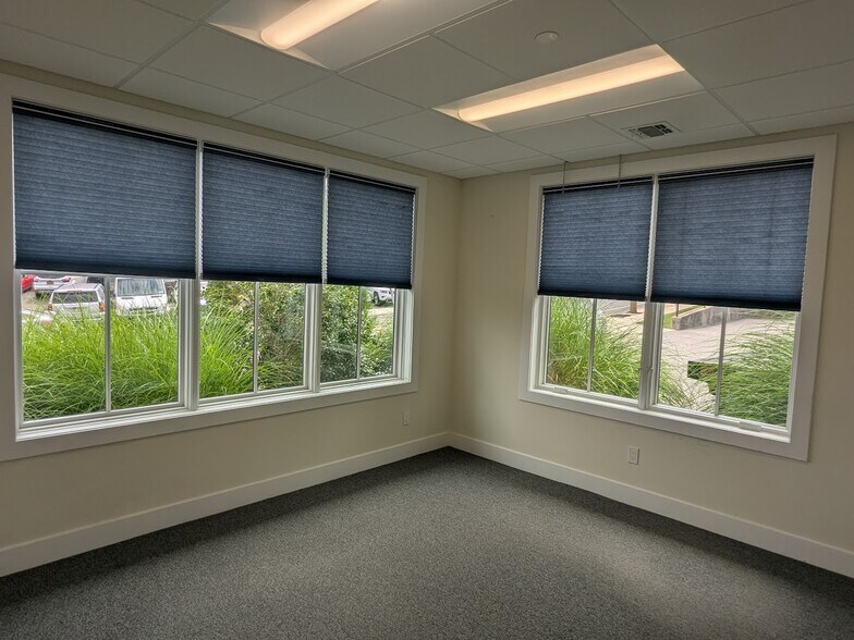 More Photos Of 80 Glen Head Rd, Glen Head Apartments For Lease