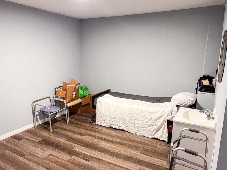 More Photos Of 1110 E Laura St, Plant City Funeral Home For Sale