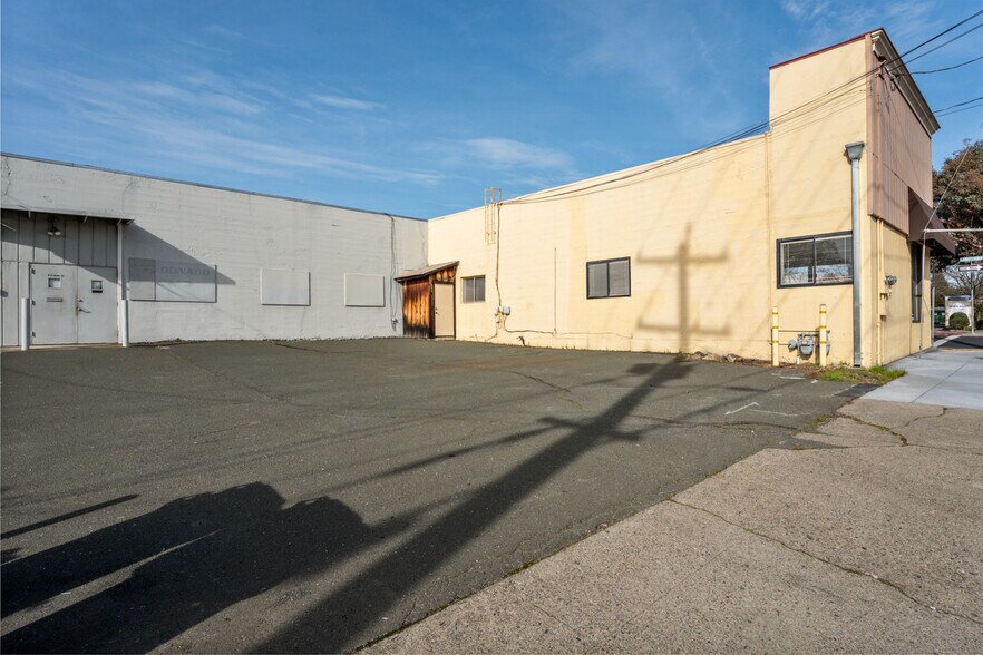 More Photos Of 185 E Church St, Ukiah Office For Sale