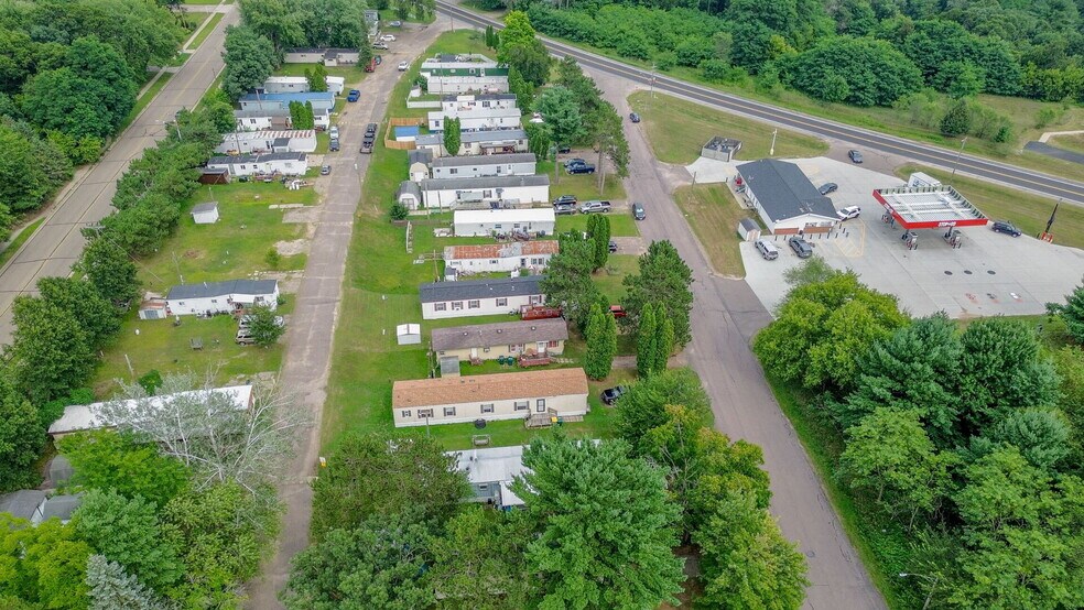 More Photos Of 3323 Seymour Rd, Eau Claire Manufactured Housing Mobile Home Park For Sale