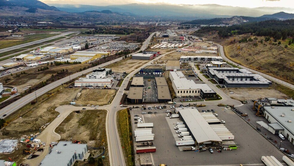More Photos Of 2094 Pier Mac Way, Kelowna Warehouse For Sale