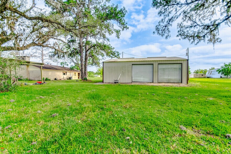 More Photos Of 34823 FM 1301 Rd, West Columbia Service For Lease