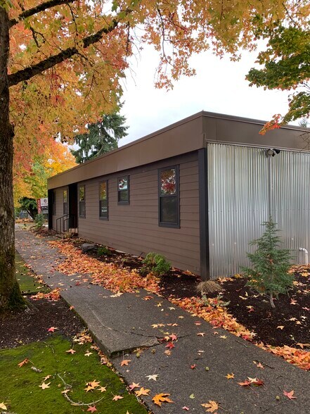 More Photos Of 1745 23rd St SE, Salem Warehouse For Lease