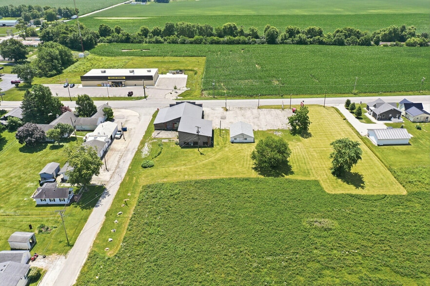 More Photos Of 7874 E State Road 28, Elwood Flex For Sale