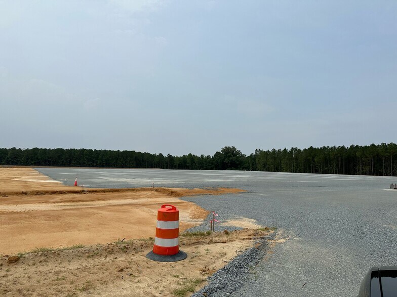 More Photos Of 1230 Chicopee Rd, Benson Distribution For Lease