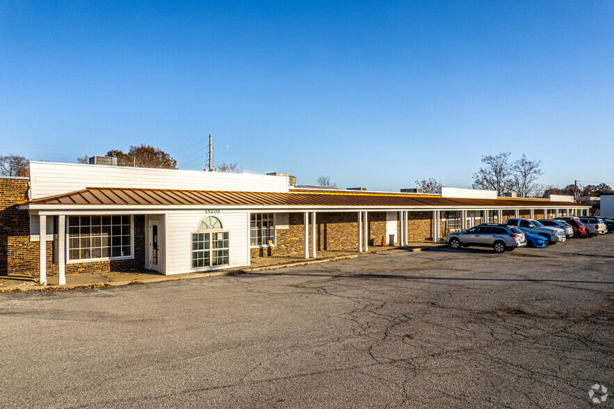 Primary Photo Of 15205 Metcalf Ave, Overland Park Storefront For Sale