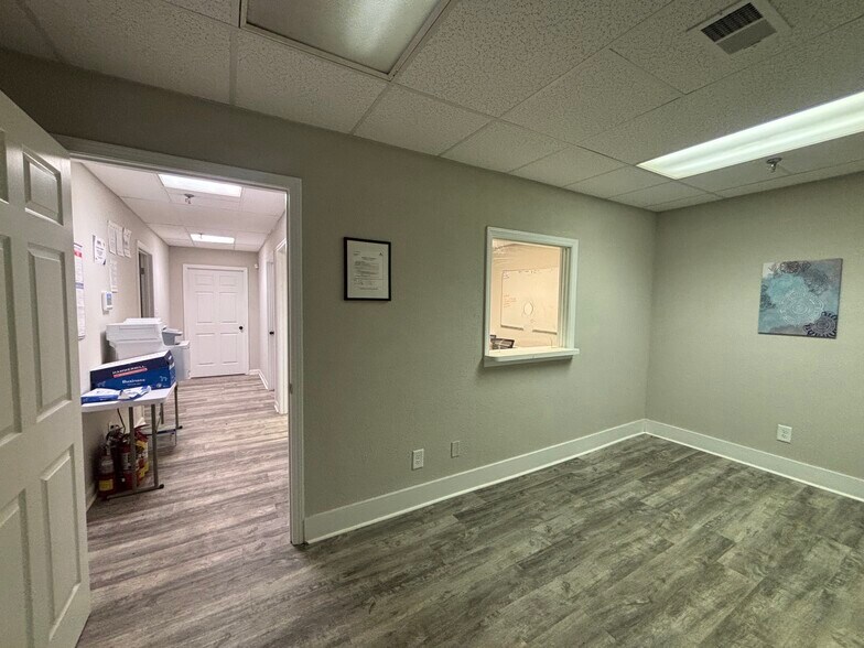 More Photos Of 130 Elk St, Lexington Manufacturing For Lease