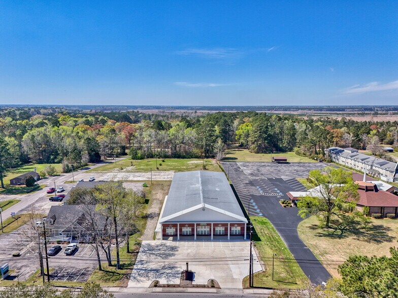 More Photos Of 69 Jessamine Ave, Georgetown Flex For Lease