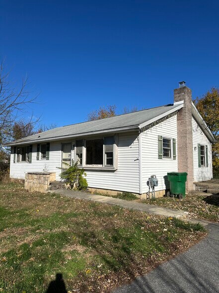 More Photos Of 4615 Lincoln Way E, Fayetteville Land For Sale