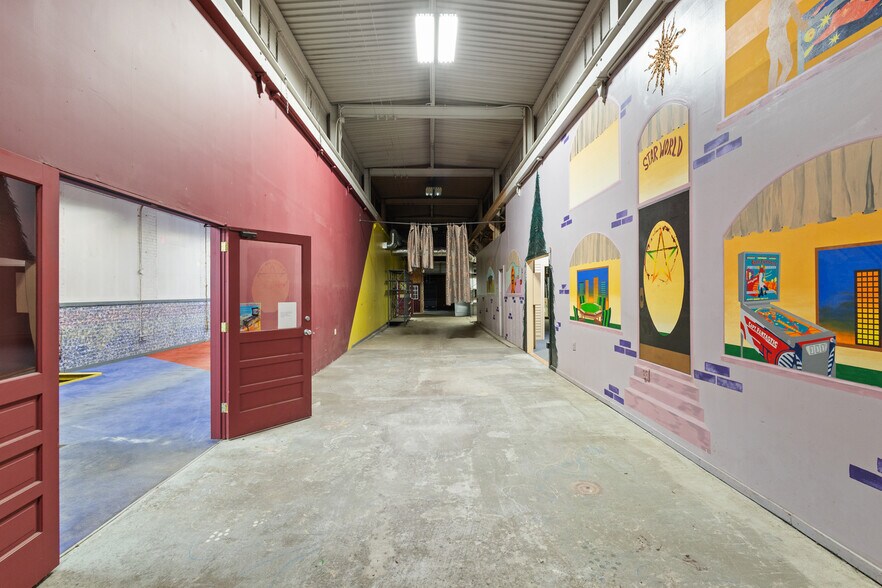 More Photos Of 412 Harrison St, Kalamazoo Freestanding For Lease