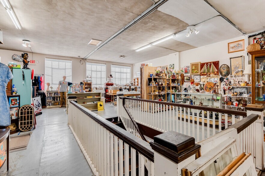 More Photos Of 114 S Woodland Blvd, Deland Storefront For Sale