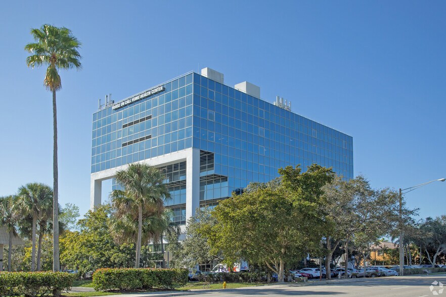 More Photos Of 210 N University Dr, Coral Springs Office For Lease