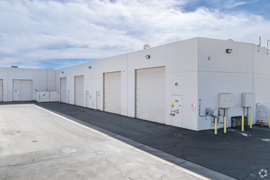 More Photos Of 2175 Sampson Ave, Corona Light Manufacturing For Lease