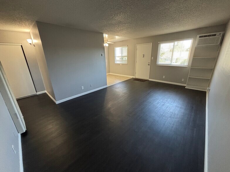 More Photos Of 20 E 16th St, Antioch Apartments For Sale