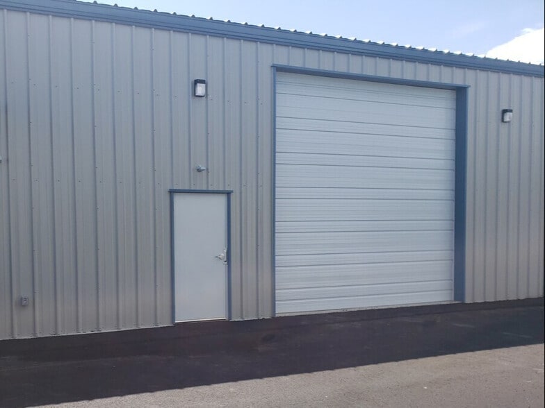 More Photos Of 3390 N Black Butte Ct, Nampa Industrial For Lease