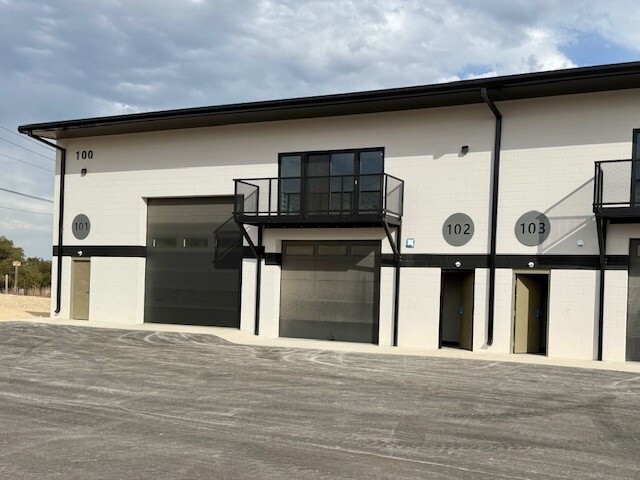 More Photos Of 15431 Fitzhugh Rd, Dripping Springs Research And Development For Sale