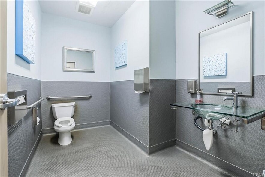 More Photos Of 699 California Blvd, San Luis Obispo Medical For Sale