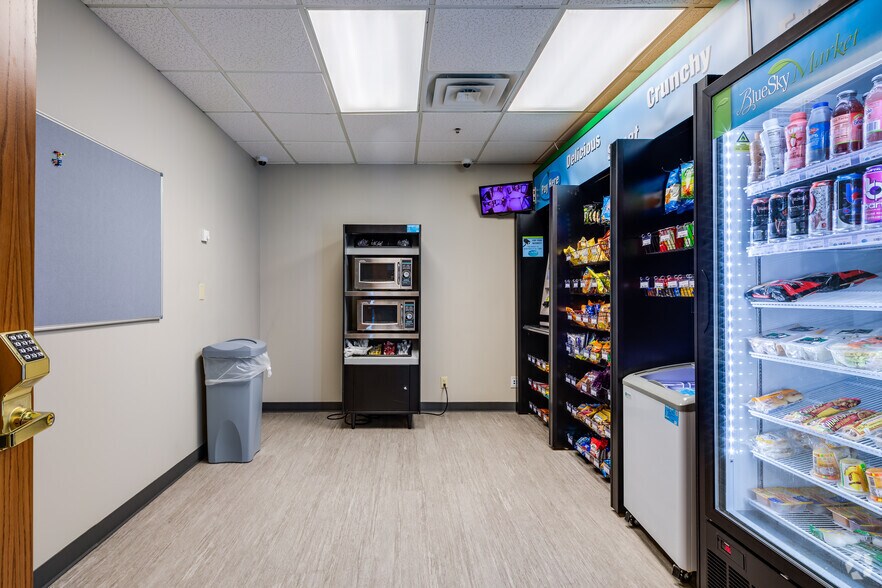 More Photos Of 7134 S Yale Ave, Tulsa Medical For Lease