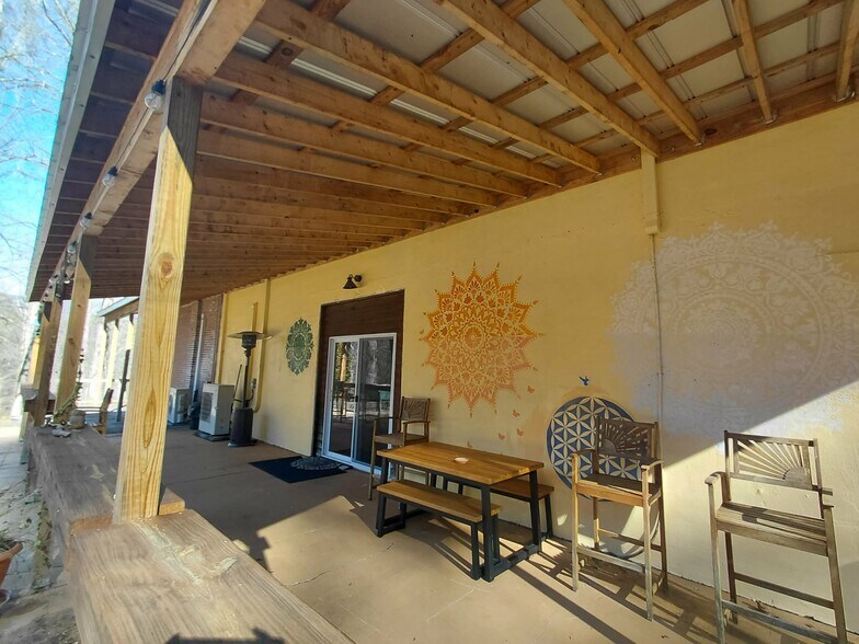 More Photos Of 504 Mountain View School Rd, Robbinsville Hotel For Sale