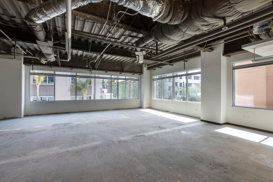 More Photos Of 250 E Olive Ave, Burbank Loft Creative Space For Sale