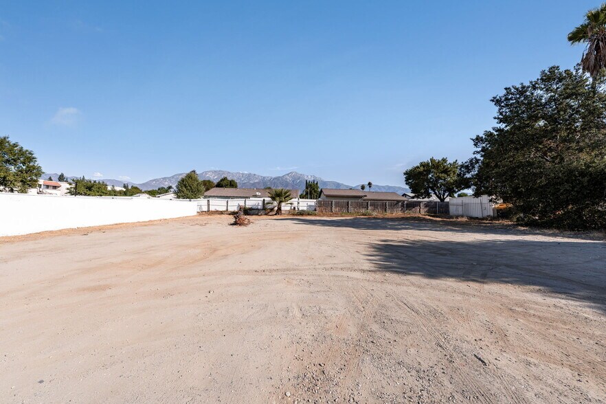 More Photos Of 10028 Foothill Blvd, Rancho Cucamonga Restaurant For Sale
