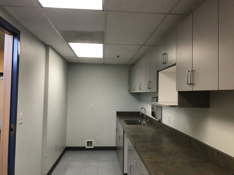 More Photos Of 1310 W St Marys Rd, Tucson Medical For Lease