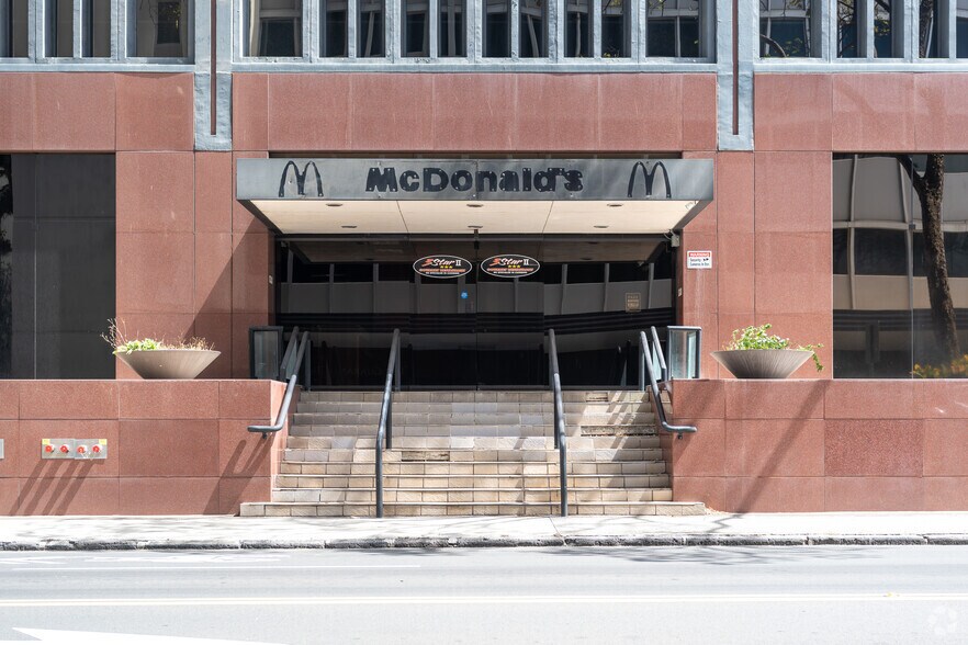 More Photos Of 810 Richards St, Honolulu Office For Lease