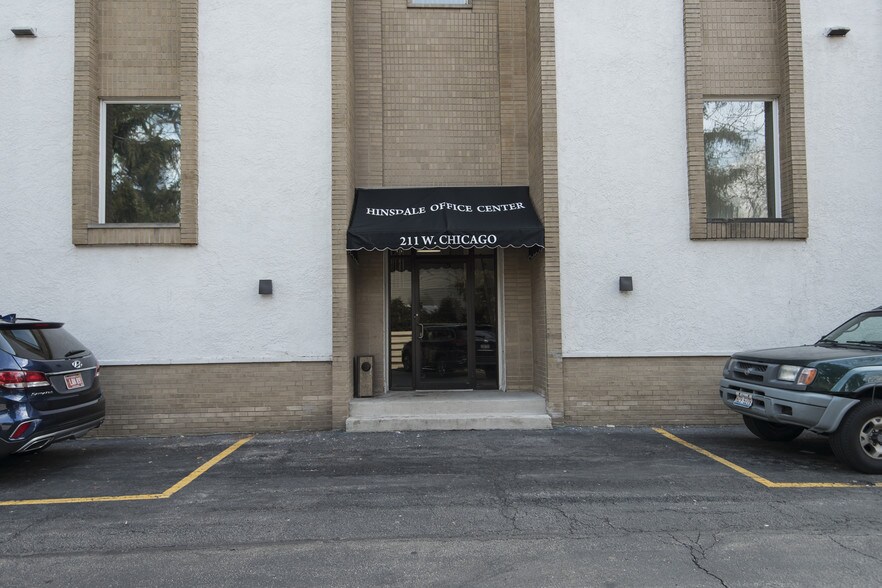 More Photos Of 211 W Chicago Ave, Hinsdale Office For Sale