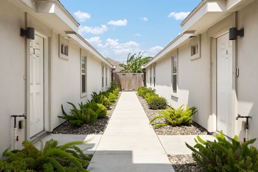 More Photos Of 1409 Alta Vista Dr, Weslaco Multifamily For Sale