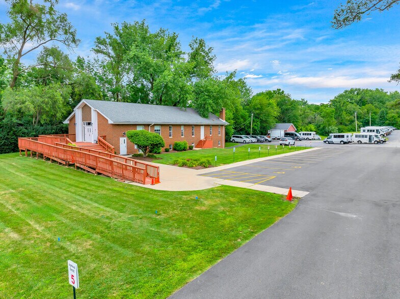 More Photos Of 1352 N Cedar Rd, New Lenox Religious Facility For Sale