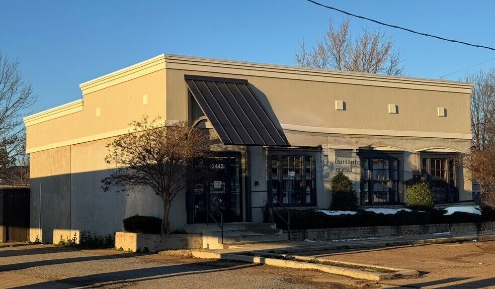 More Photos Of 2445 Mt Pleasant St, Hernando Veterinarian Kennel For Sale