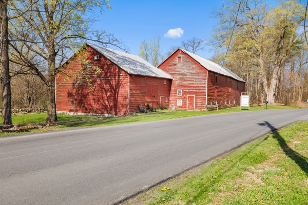 More Photos Of 52 Allhusen Rd, New Paltz Winery Vineyard For Sale