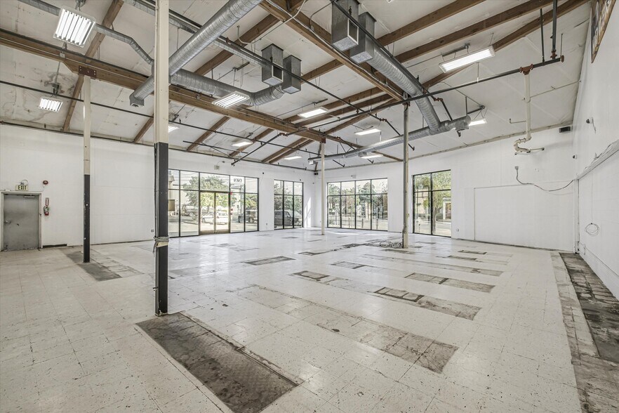 More Photos Of 3545 Soquel Dr, Soquel Auto Repair For Lease