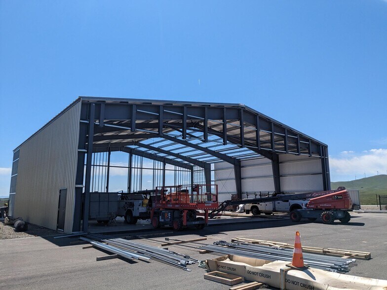 More Photos Of 460 Eagle Ct, Byron Unknown For Lease