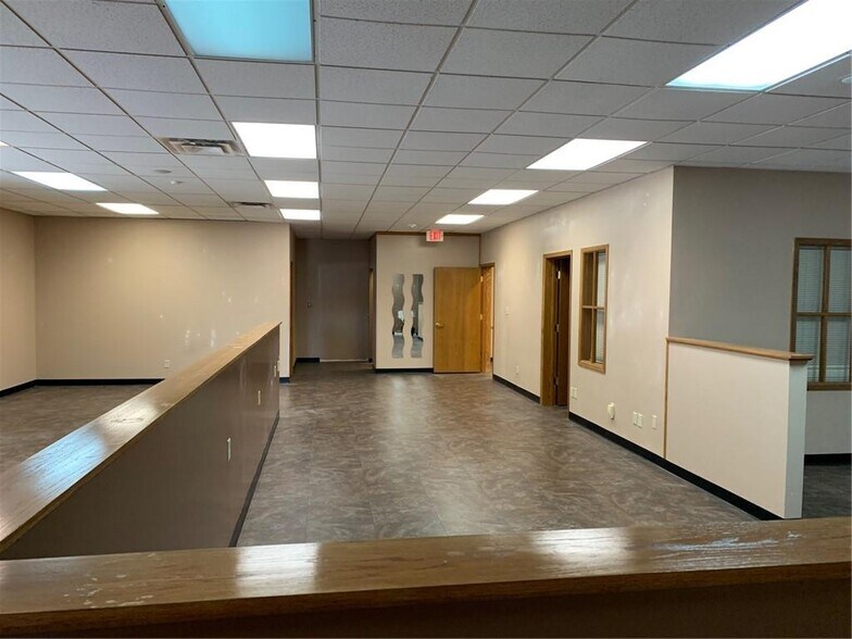 More Photos Of 12 W Marshall St, Rice Lake Loft Creative Space For Lease