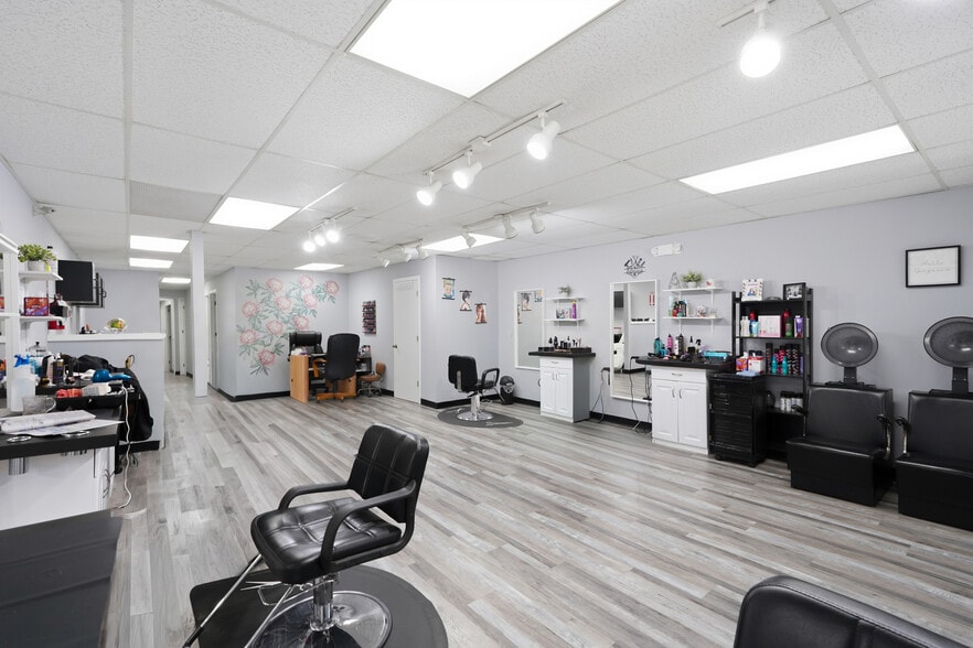 More Photos Of 23589-23593 Van Born Rd, Taylor Freestanding For Sale