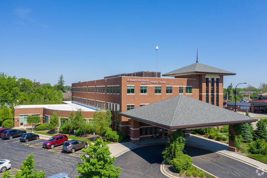 Primary Photo Of 303 W Lake St, Addison Medical For Lease